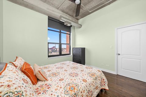 Tiny photo for 811 W 15th Place #709, Chicago, IL 60608 (MLS # 12499241)