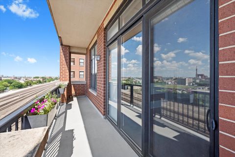 Tiny photo for 811 W 15th Place #709, Chicago, IL 60608 (MLS # 12499241)