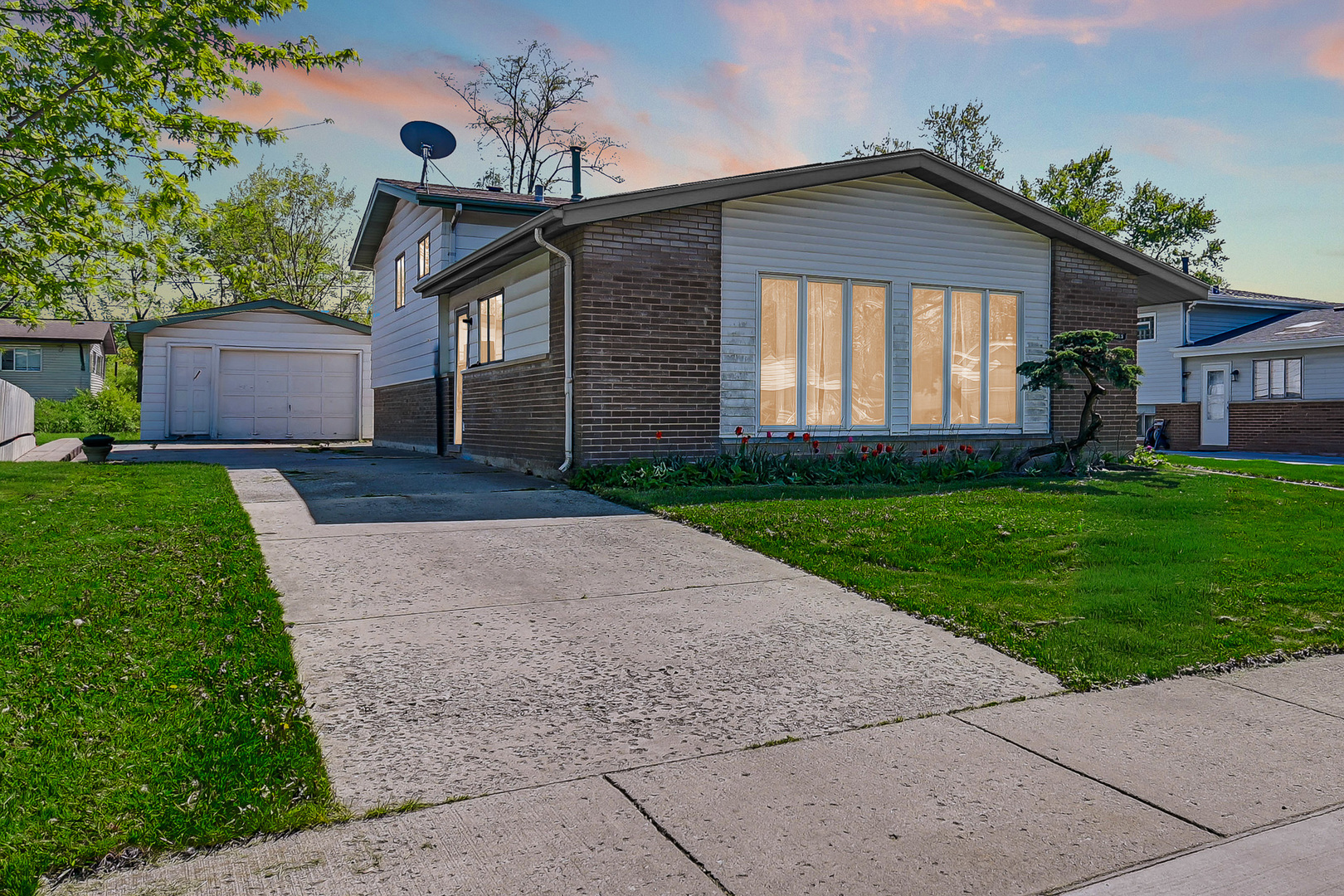 325 Gentry Street