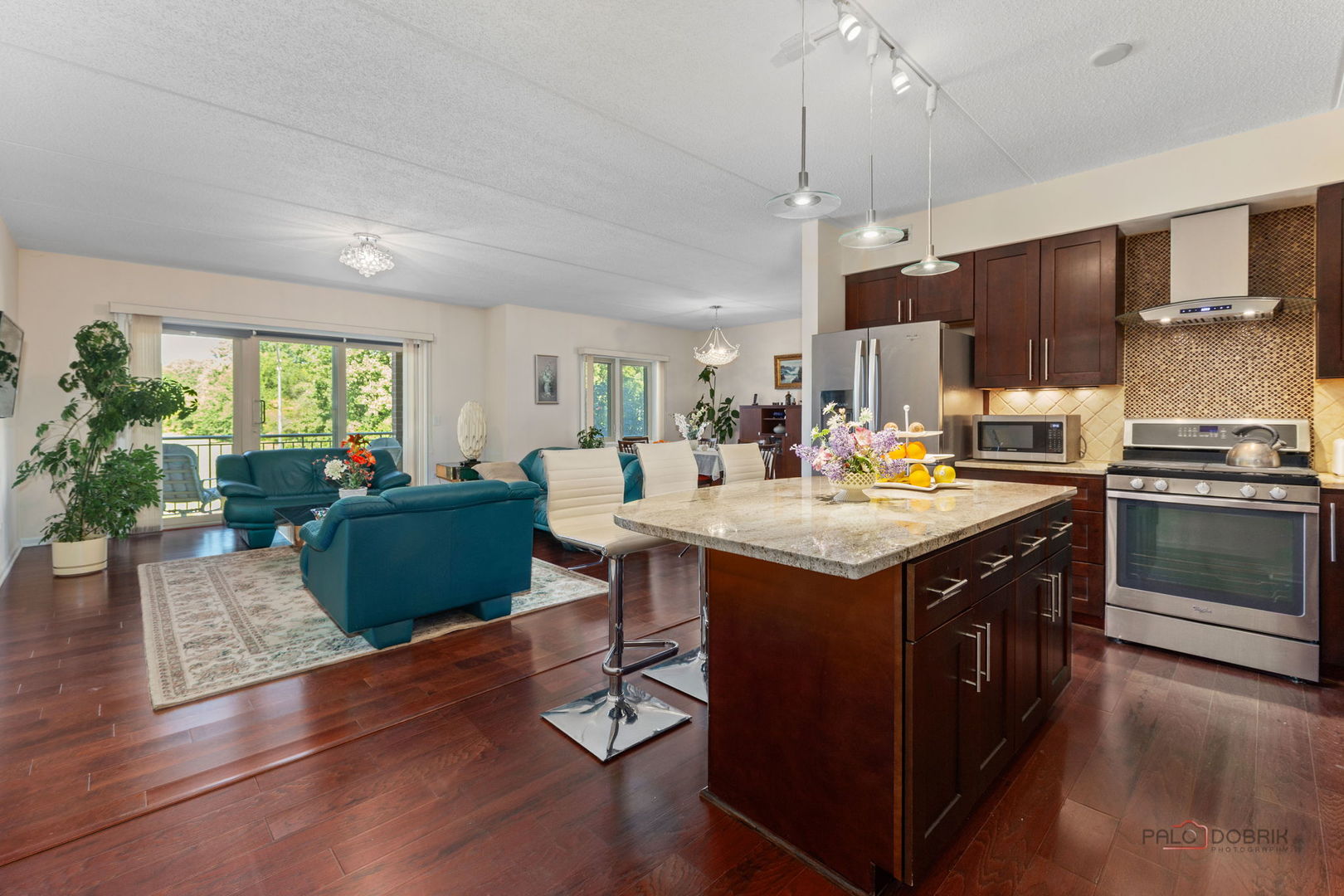 8747 W BRYN MAWR Avenue 207