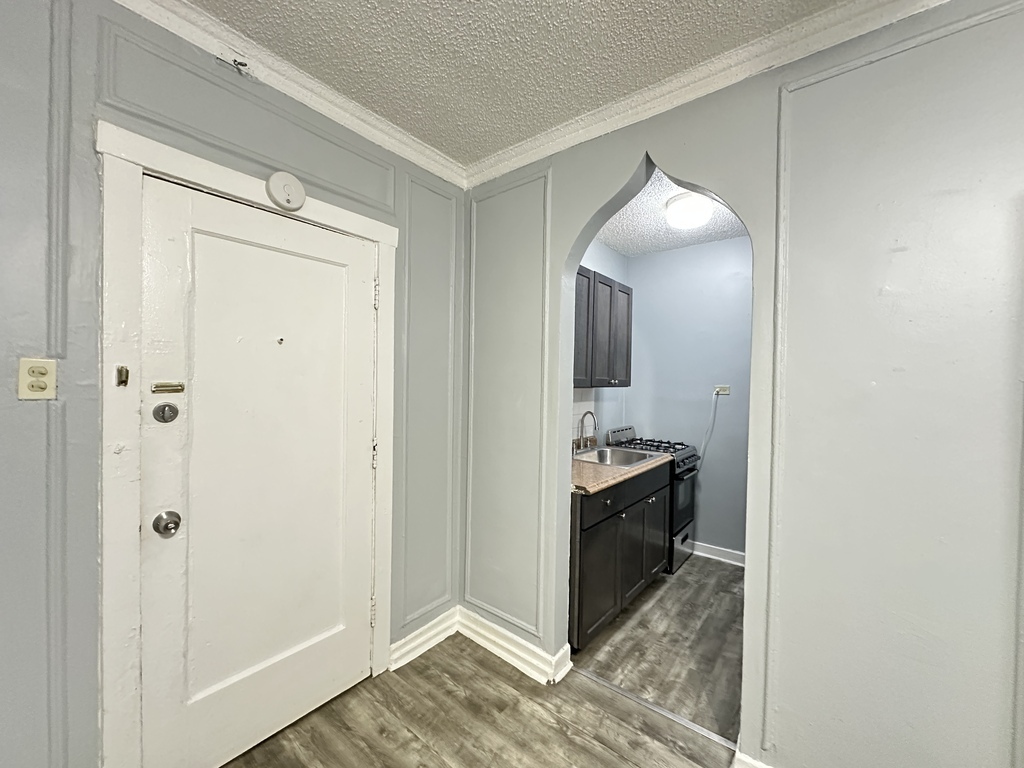 4735 N Beacon Street 205