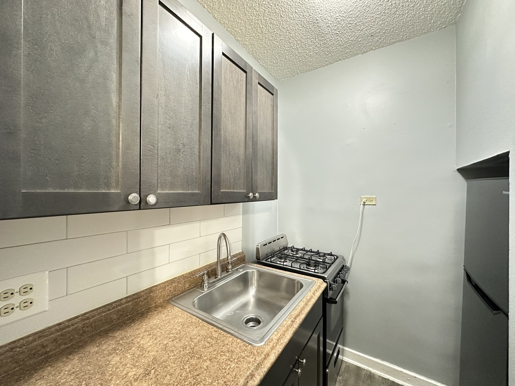 4735 N Beacon Street 205