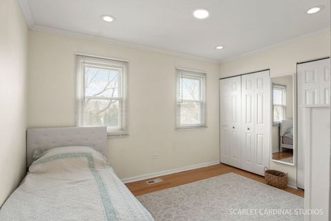 Tiny photo for 20 Shore Drive, Schaumburg, IL 60193 (MLS # 12598490)