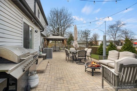 Tiny photo for 20 Shore Drive, Schaumburg, IL 60193 (MLS # 12598490)
