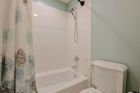 Tiny photo for 1909 Lynn Circle, Libertyville, IL 60048 (MLS # 12587478)