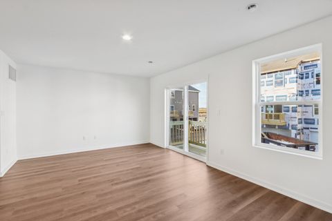 Tiny photo for 871 Briar Glen Court, Hampshire, IL 60140 (MLS # 12554315)