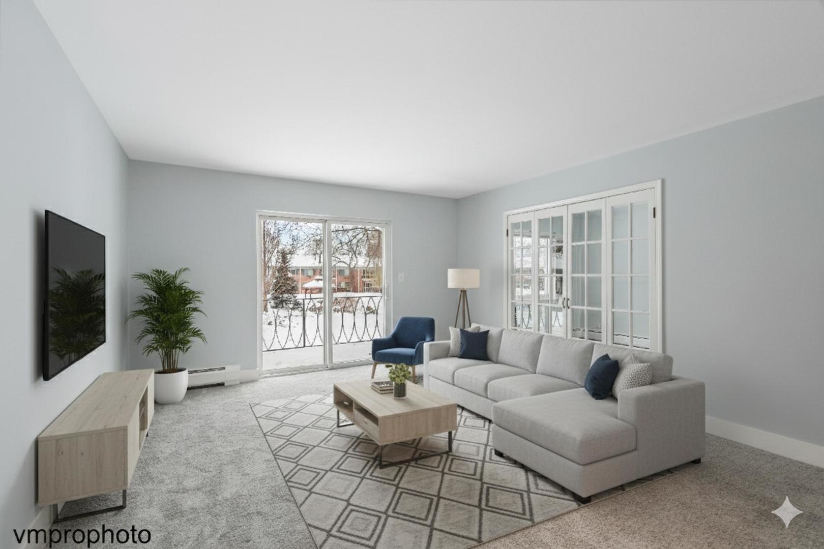 707 E Falcon Drive C207