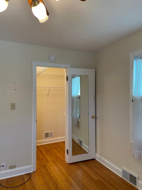 Tiny photo for 3333 W 102nd Street, Evergreen Park, IL 60805 (MLS # 12728855)