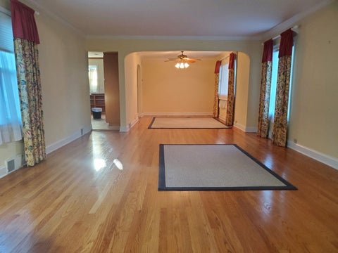 Tiny photo for 3333 W 102nd Street, Evergreen Park, IL 60805 (MLS # 12728855)