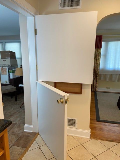 Tiny photo for 3333 W 102nd Street, Evergreen Park, IL 60805 (MLS # 12728855)