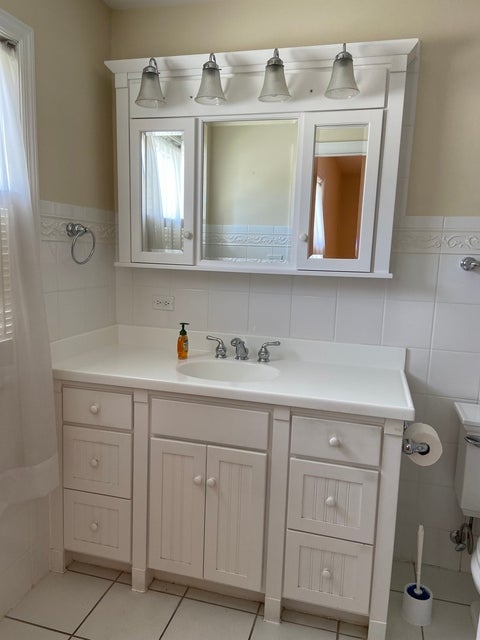 Tiny photo for 3333 W 102nd Street, Evergreen Park, IL 60805 (MLS # 12728855)