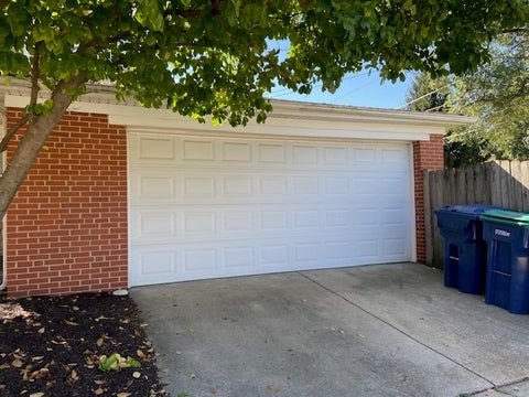 Tiny photo for 3333 W 102nd Street, Evergreen Park, IL 60805 (MLS # 12728855)