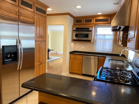 Tiny photo for 3333 W 102nd Street, Evergreen Park, IL 60805 (MLS # 12728855)