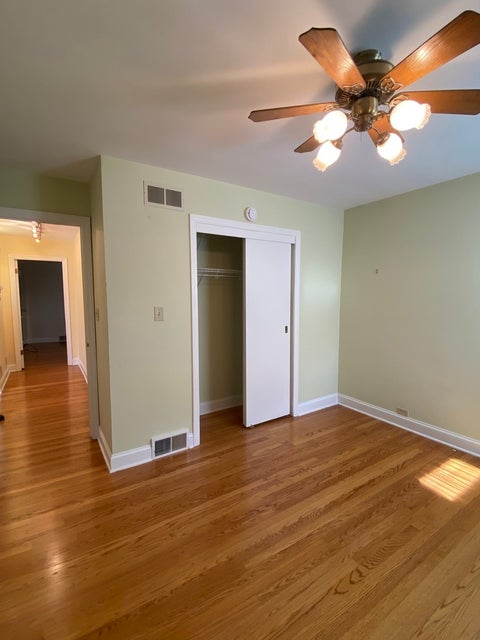 Tiny photo for 3333 W 102nd Street, Evergreen Park, IL 60805 (MLS # 12728855)