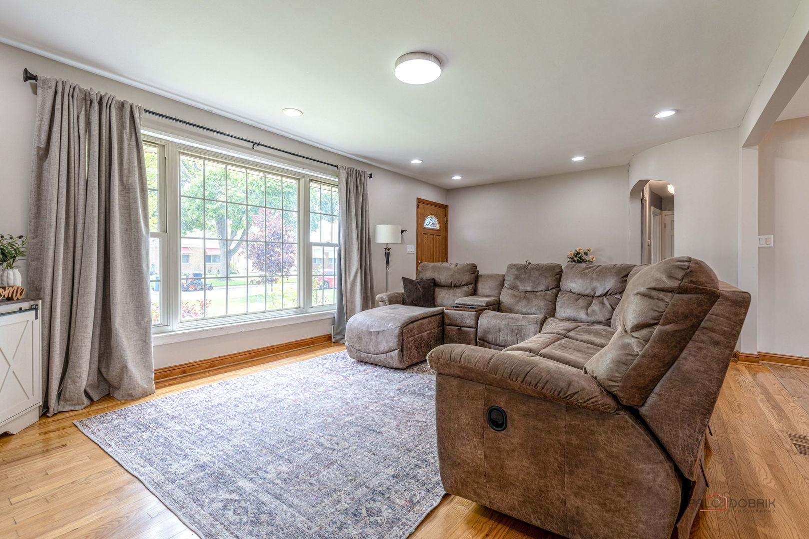 2632 SARAH Street