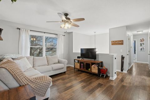 Tiny photo for 1754 Valley Drive, Davenport, IA 52806 (MLS # 12606018)