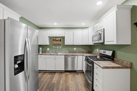 Tiny photo for 1754 Valley Drive, Davenport, IA 52806 (MLS # 12606018)