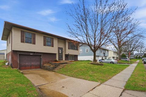 Tiny photo for 1754 Valley Drive, Davenport, IA 52806 (MLS # 12606018)