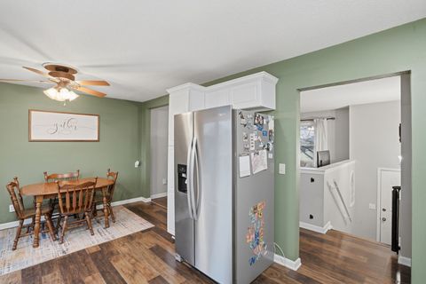 Tiny photo for 1754 Valley Drive, Davenport, IA 52806 (MLS # 12606018)