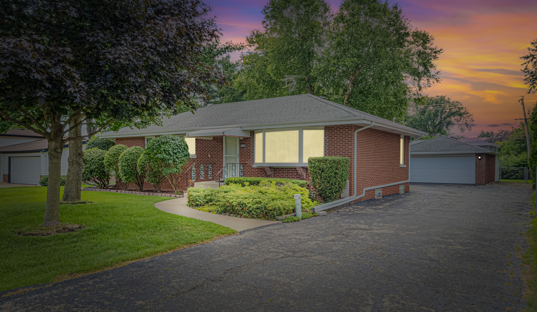 711 Sunnyside Road