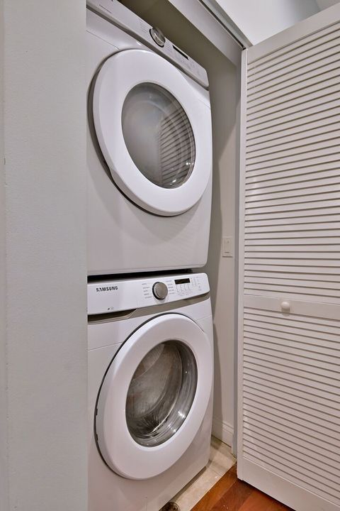 Tiny photo for 2521 N 76TH Avenue #2SW, Elmwood Park, IL 60707 (MLS # 12500554)