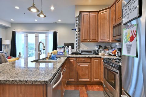 Tiny photo for 2521 N 76TH Avenue #2SW, Elmwood Park, IL 60707 (MLS # 12500554)