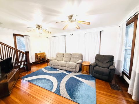 Tiny photo for 615 E Seminary Avenue, Hoopeston, IL 60942 (MLS # 12566150)