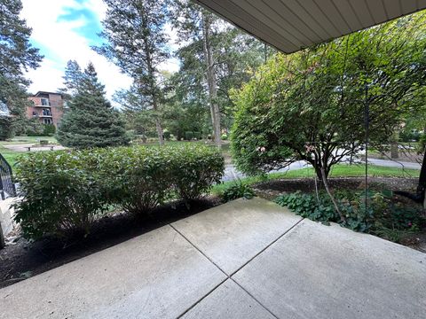 Tiny photo for 1217 S Old Wilke Road #110, Arlington Heights, IL 60005 (MLS # 12496539)