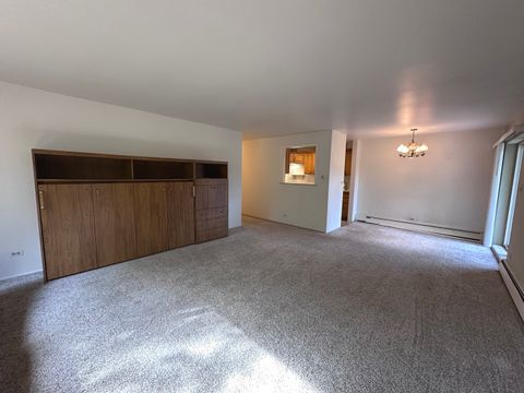 Tiny photo for 1217 S Old Wilke Road #110, Arlington Heights, IL 60005 (MLS # 12496539)