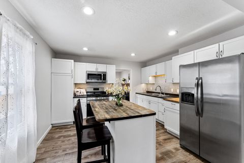 Tiny photo for 216 5th Street E, Milan, IL 61264 (MLS # 12569614)