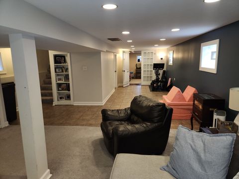 Tiny photo for 11134 S Sawyer Avenue, Chicago, IL 60655 (MLS # 12606732)