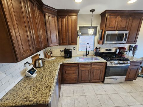 Tiny photo for 11134 S Sawyer Avenue, Chicago, IL 60655 (MLS # 12606732)