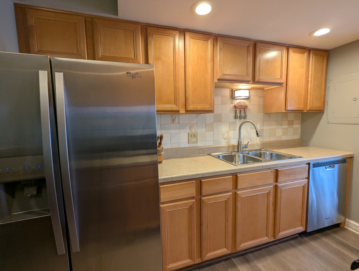 6340 AMERICANA Drive 210