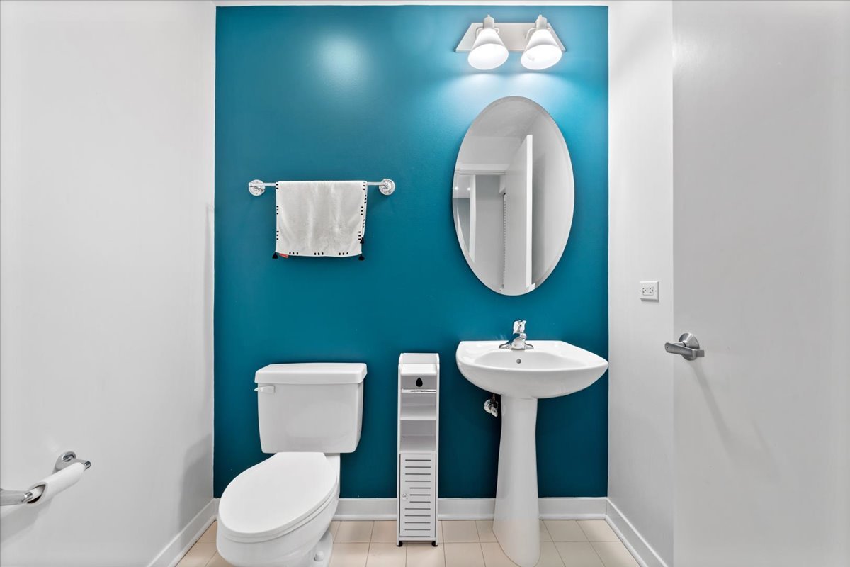 909 W Washington Street 804