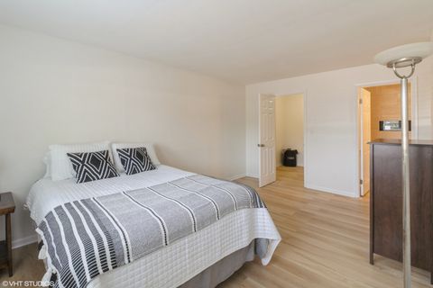 Tiny photo for 3110 Pheasant Creek Drive #110, Northbrook, IL 60062 (MLS # 12447623)