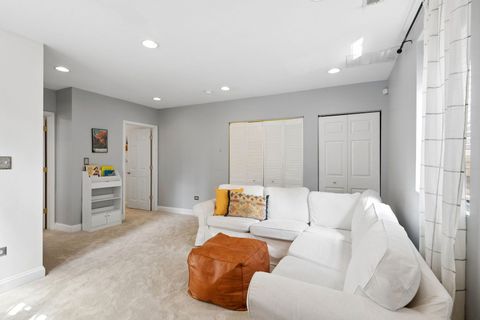 Tiny photo for 6969 N Wolcott Avenue #A1, Chicago, IL 60626 (MLS # 12639100)