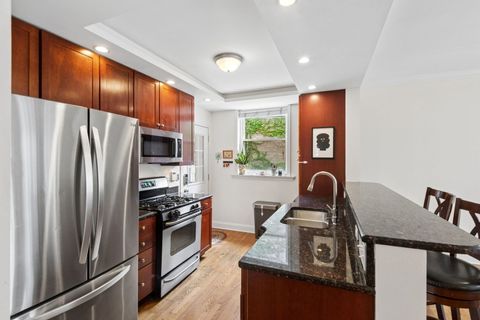 Tiny photo for 6969 N Wolcott Avenue #A1, Chicago, IL 60626 (MLS # 12639100)