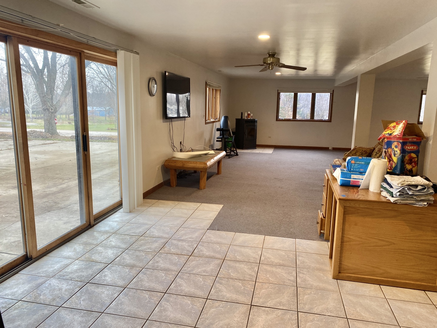 Woodstock, Illinois 60098, United States, 3 Bedrooms Bedrooms, ,3 BathroomsBathrooms,Residential,Active,248398