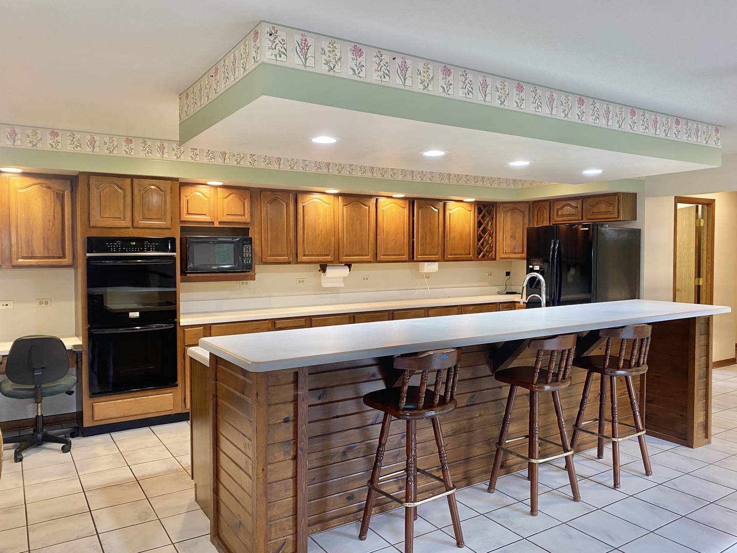 Woodstock, Illinois 60098, United States, 3 Bedrooms Bedrooms, ,3 BathroomsBathrooms,Residential,Active,248398