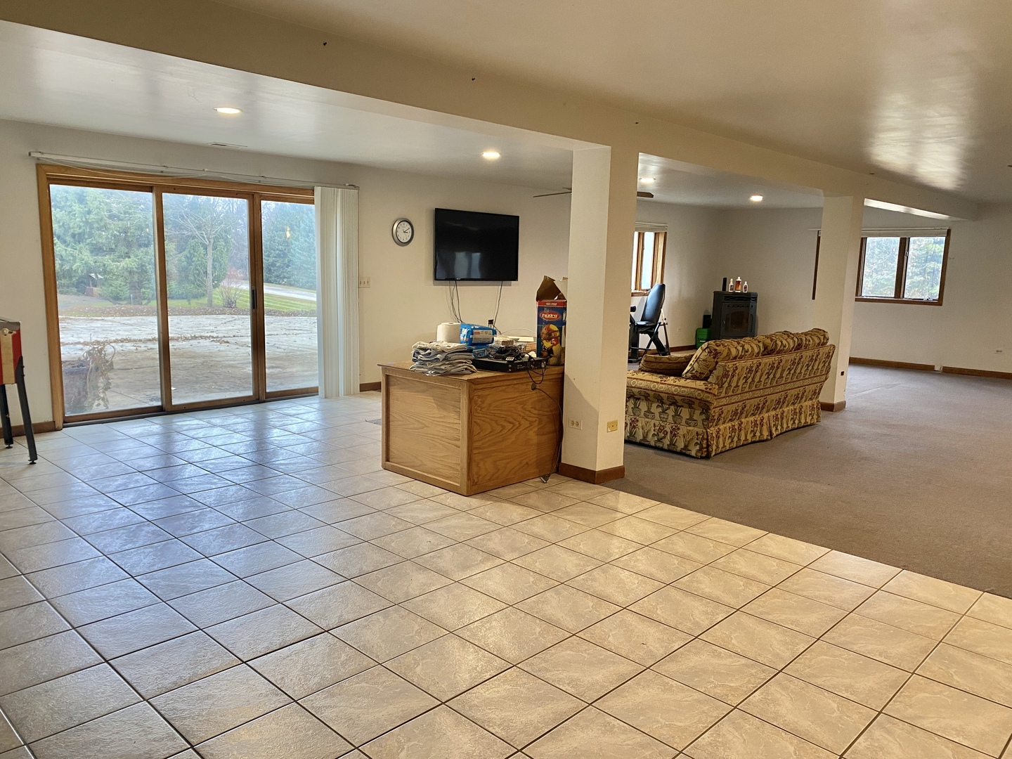 Woodstock, Illinois 60098, United States, 3 Bedrooms Bedrooms, ,3 BathroomsBathrooms,Residential,Active,248398