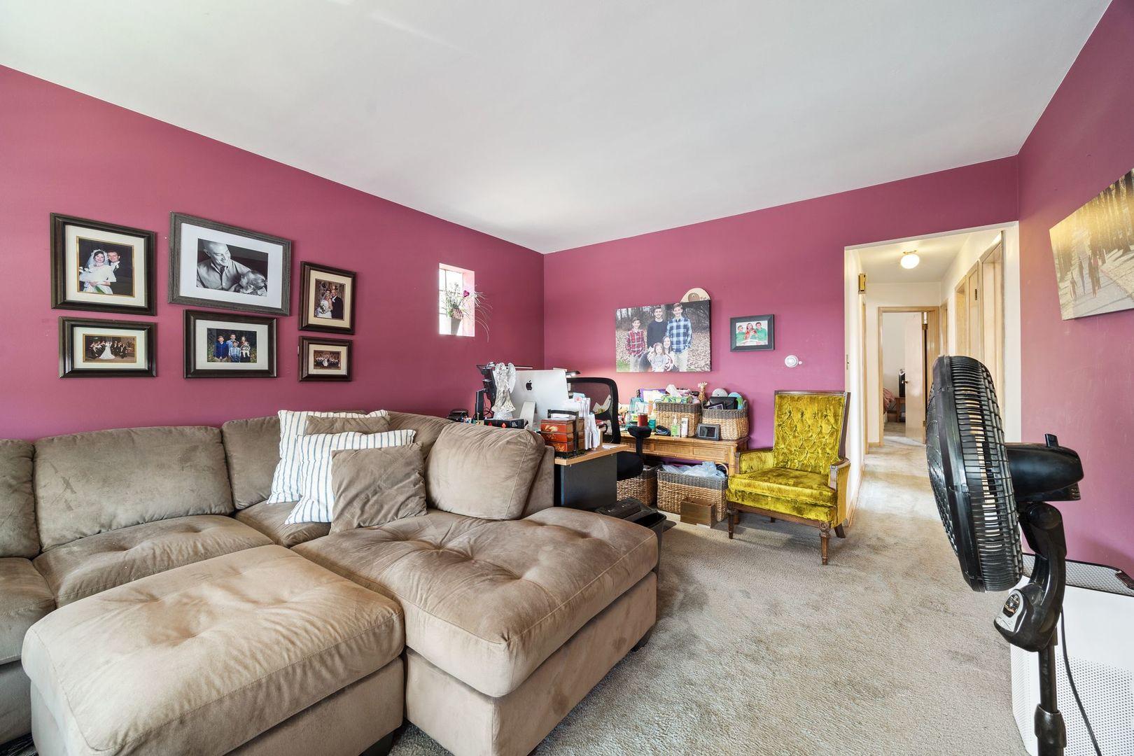 2511 N LARAMIE Avenue