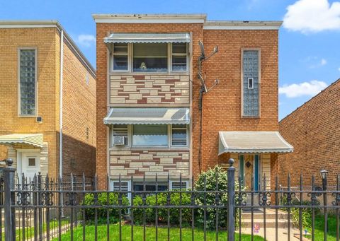 2511 N LARAMIE Avenue Chicago IL 60639