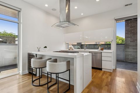 Tiny photo for 2610 N Mildred Avenue #201, Chicago, IL 60614 (MLS # 12434429)