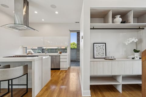 Tiny photo for 2610 N Mildred Avenue #201, Chicago, IL 60614 (MLS # 12434429)
