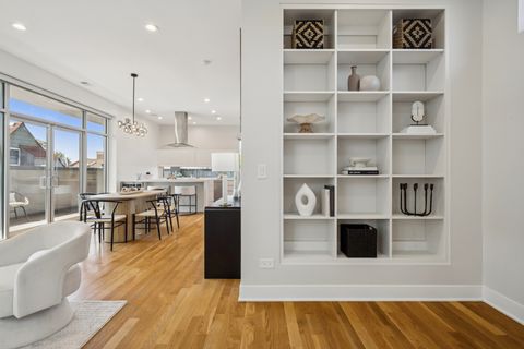 Tiny photo for 2610 N Mildred Avenue #201, Chicago, IL 60614 (MLS # 12434429)