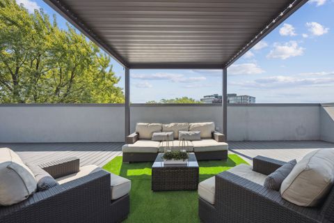 Tiny photo for 2610 N Mildred Avenue #201, Chicago, IL 60614 (MLS # 12434429)