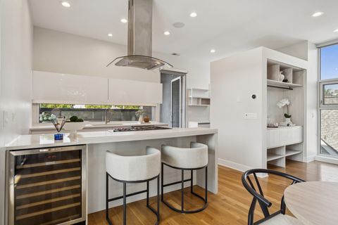 Tiny photo for 2610 N Mildred Avenue #201, Chicago, IL 60614 (MLS # 12434429)