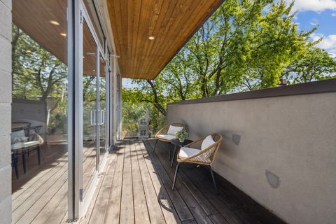 Tiny photo for 2610 N Mildred Avenue #201, Chicago, IL 60614 (MLS # 12434429)