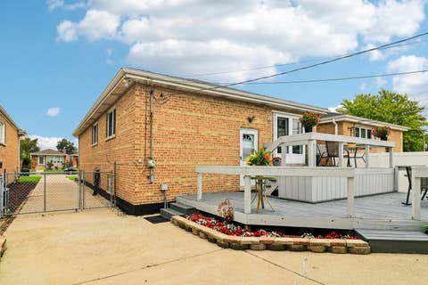 Tiny photo for 7005 W 63rd Place, Chicago, IL 60638 (MLS # 12732350)