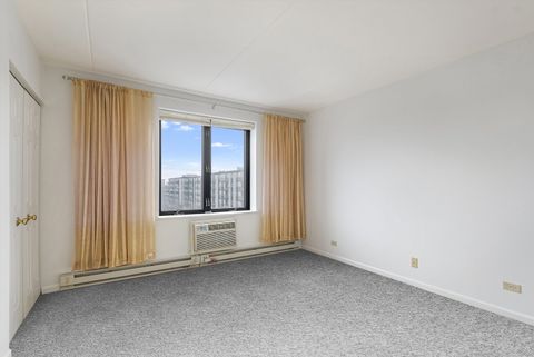 Tiny photo for 9078 W Heathwood Drive #5D, Niles, IL 60714 (MLS # 12586376)